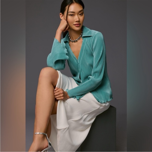 Anthropologie Dolan Lettuce Hem Button Down Top green blue Size Medium - Picture 2 of 9